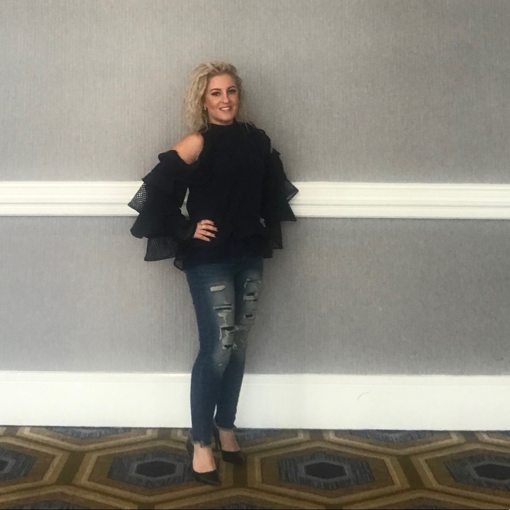 Meet your Posher, Shelby